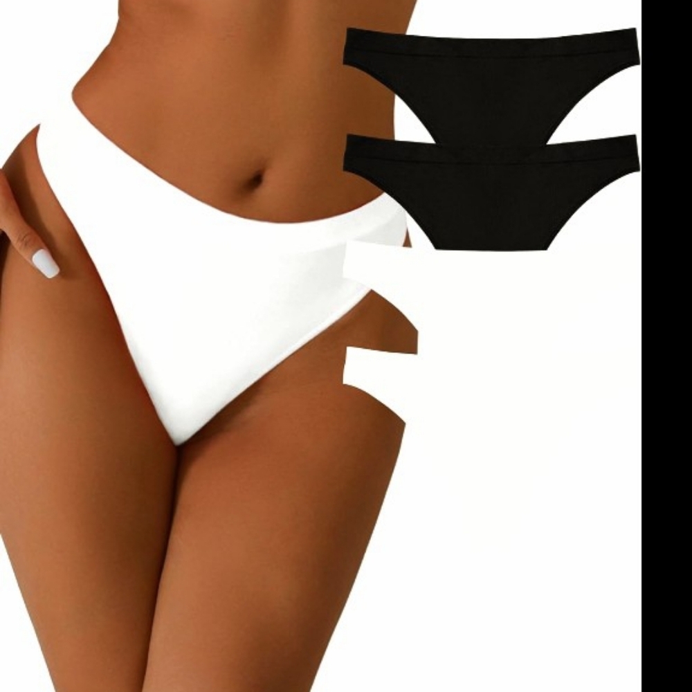 NWT! Women's Black and White 4 Pack Thong Panties